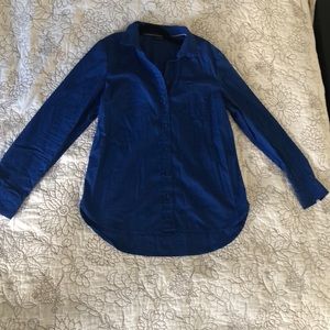 Women’s button down